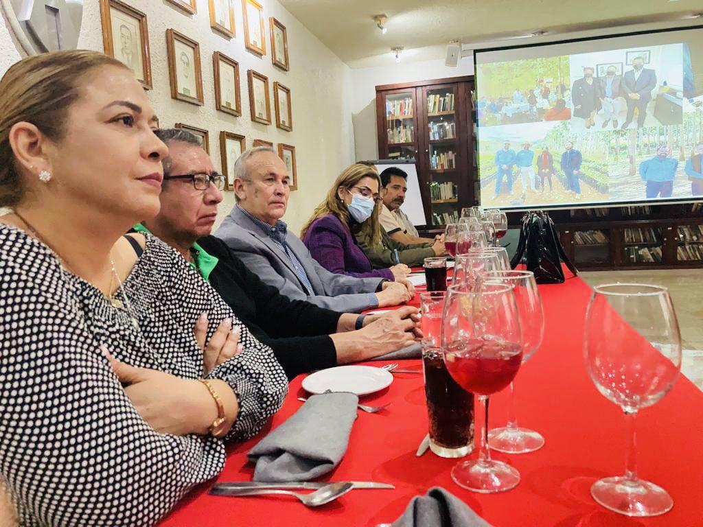 Cámara de la Industria del Hule y Látex tweet media