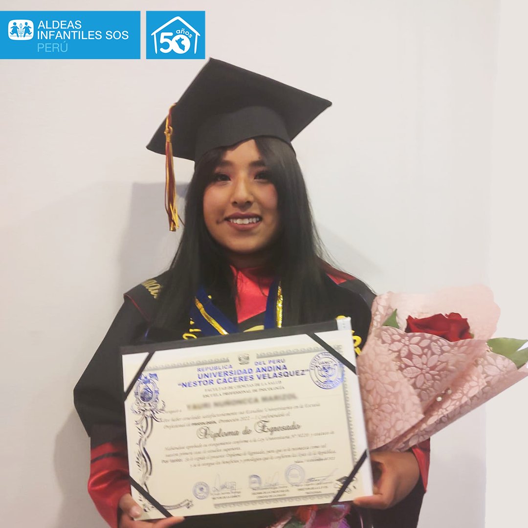 AldeasSOSPeru's tweet photo. #JULIACA | Desde niña, Marizol soñó con ser una gran profesional. Este sueño está cumplido: se acaba de graduar de la carrera de Psicología.

👏 Muy felices de acompañarte en tu camino hacia la autosuficiencia. Estamos seguros que tu futuro estará lleno de reconocimientos.👏 https://t.co/25py2STmUr