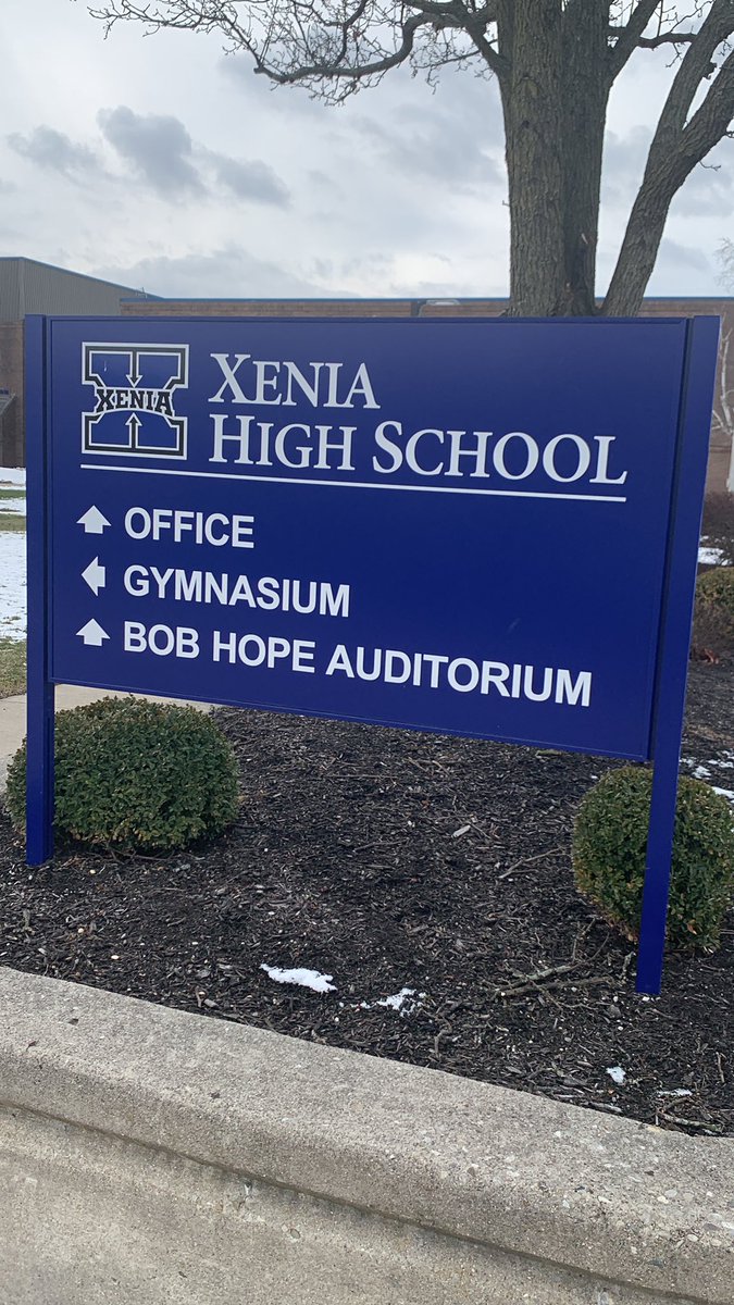 CoachMarkWatson's tweet photo. S/O to @xeniabucsfb and @MauriceHarden16 for having @KentStFootball in the building! Keep Working!
#KentGRIT
#FlockOhio https://t.co/kwJsrkPNCk