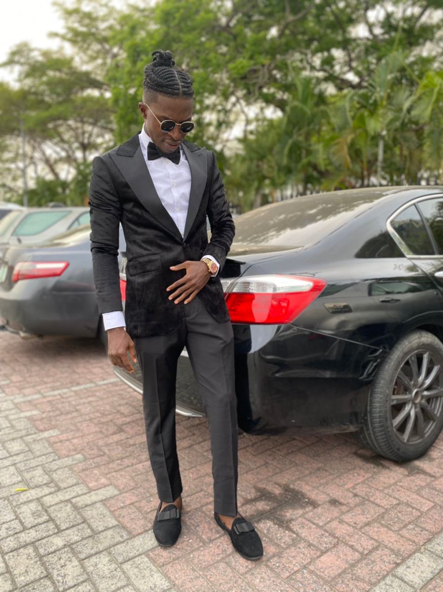 seaman_adah's tweet photo. We outside ... 
Tux by @adklassclothing 
#vanguardpersonalityoftheyearAward #Ekohotel cc @vanguardngrnews https://t.co/HOOE9TPRTq