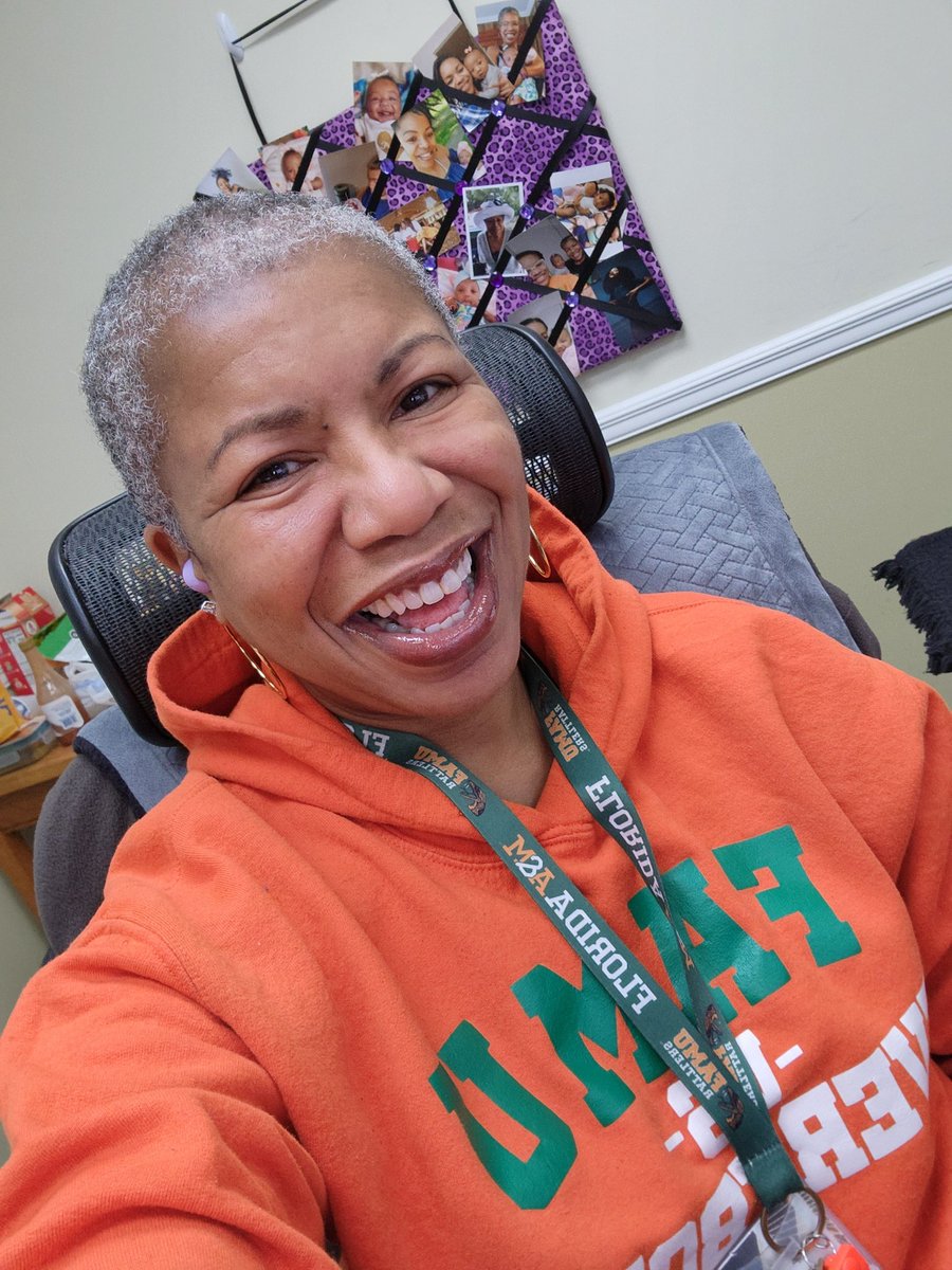 Happy Friday Queens and Kings!!! Let's have a great day and an even better weekend! We got this! 💜
#BEABLESSING 
#FAMUFRIDAY #HBCUPRIDE