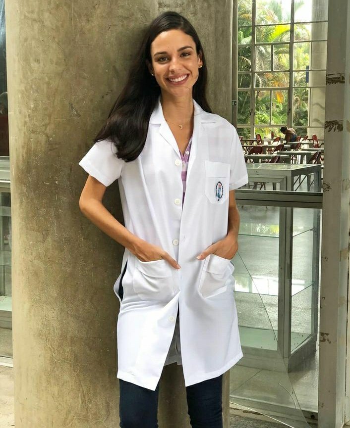 cabelloreis's tweet photo. ella es así 🤏🥺 https://t.co/vvBVSrBjxg