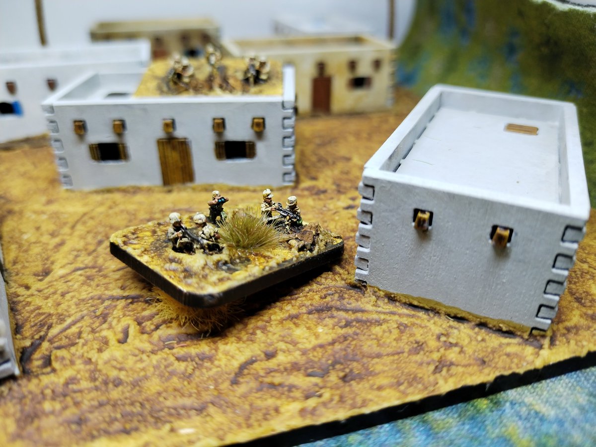 PotanCZ's tweet photo. Two platoons of MG squads from Heavy Company for my 6mm Afrika Korps Battalion project in 1:1 scale ratio. 🌴  #warlordgames #boltactionminiatures #boltactiongame  #ww2wargames #miniatureswargames #scalemodeltank #scalemodeltanks #flamesofwar #wargames #boltaction https://t.co/xa4OroaiuY