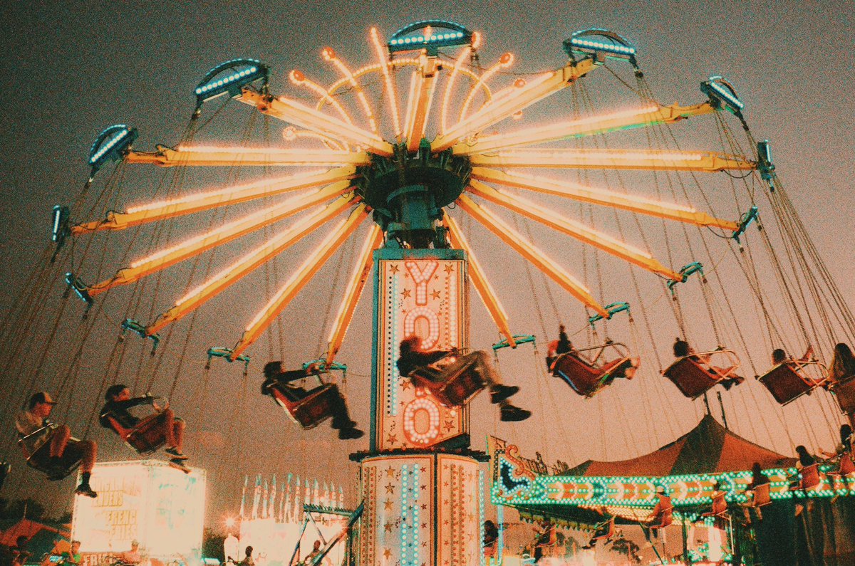 NotKelseySmith's tweet photo. Childhood memories on film https://t.co/qoRlfoM4pl