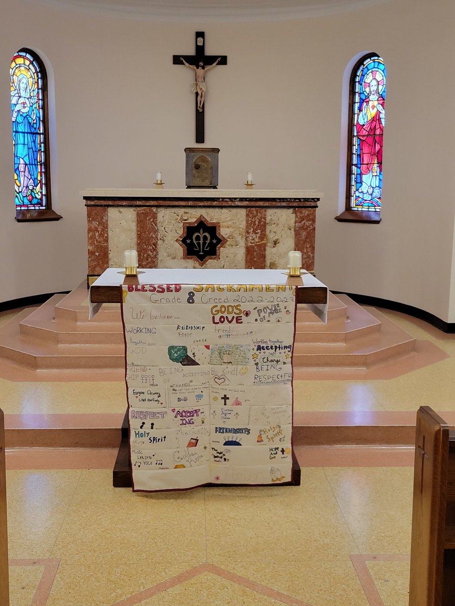 The grade 8's are preparing for their last liturgy at Mount Mary. A big thank you to Mrs. Avery, Mrs. Renda, Mr. MacArthur and Mrs. Ouellette-Wade for leading the retreat!