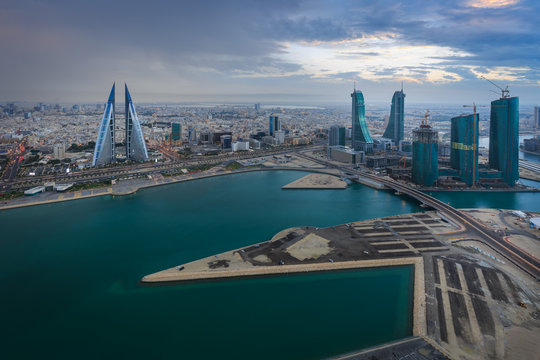 SelfStorageGuy's tweet photo. Dubai, to Abu Dhabi, to Bahrain, to Daman Saudi Arabia, then back to Dubai... Energized and encouraged every day and with every meeting!

#SelfStorgage #SelfStorageInvesting #PassiveInvesting #PassiveStorageInvesting #SelfStorageFund  #investinginselfstorage https://t.co/LmMOjfhd8y