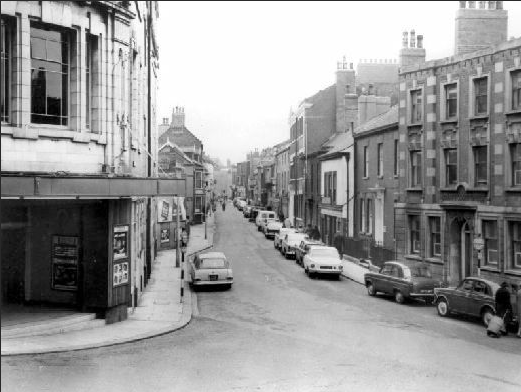 alignproperty's tweet photo. Throwback Friday - Ropergate 😊. Look at those cars 😍, lets hope they did not get caught driving down the road the wrong way 🤪 https://t.co/qJPDZKBkTt