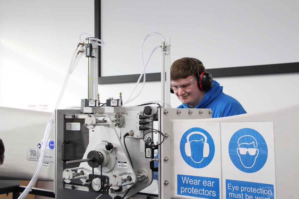 De Montfort University Flyers tweet media