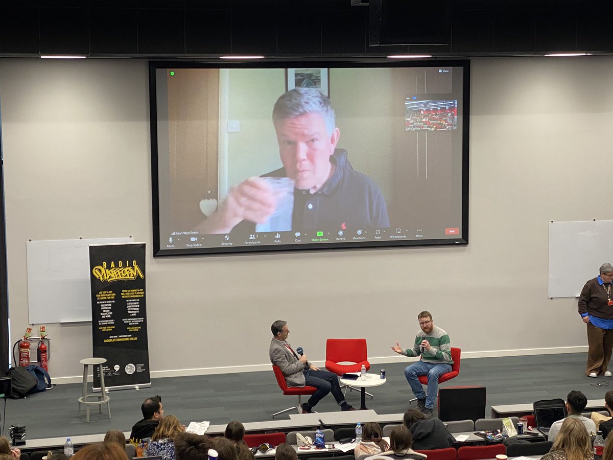 podconcymru's tweet photo. @meicparry is sharing his expertise about sound design in podcasting. #podconcymru https://t.co/ARPV5Ujj3x