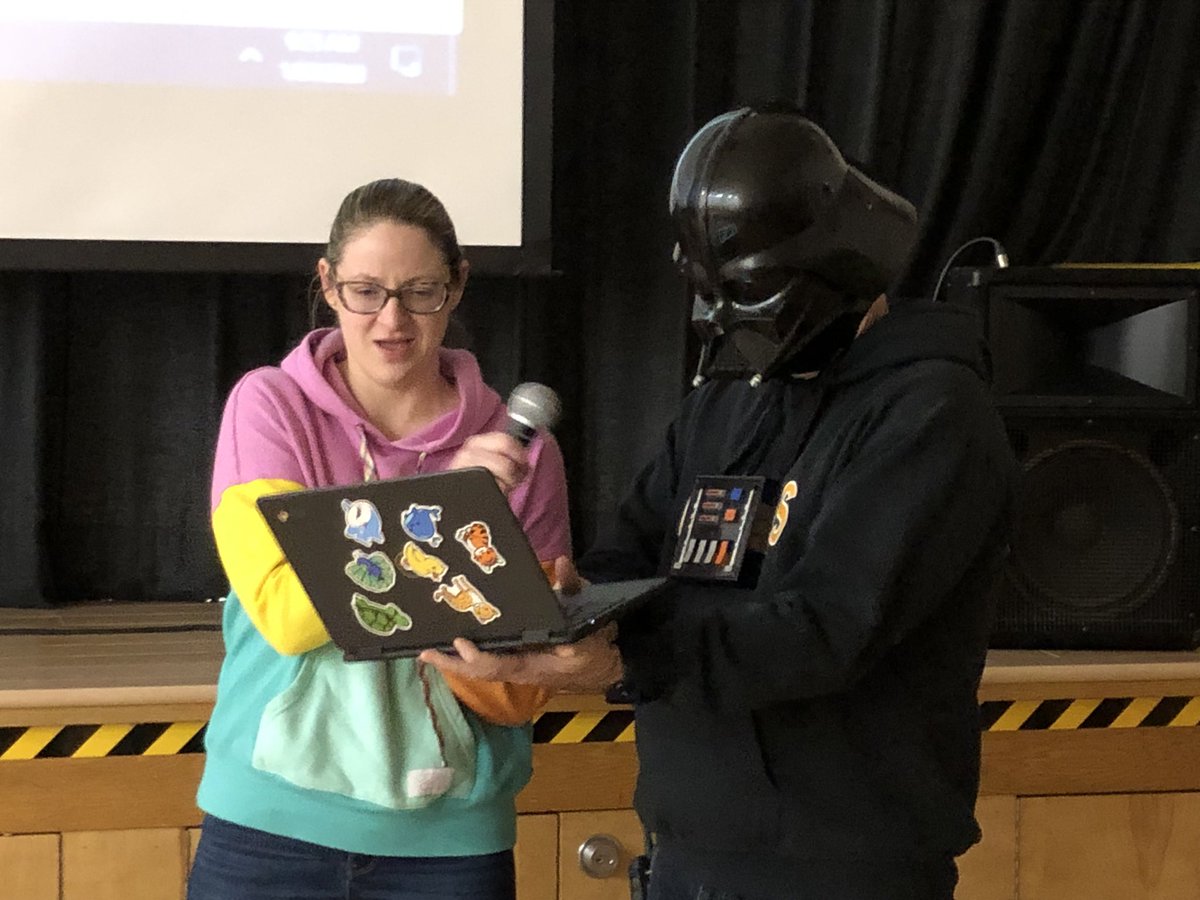 Celebrating Family Literacy Day in style <a href="/IrwinM_PS/">IrwinMPS</a> .