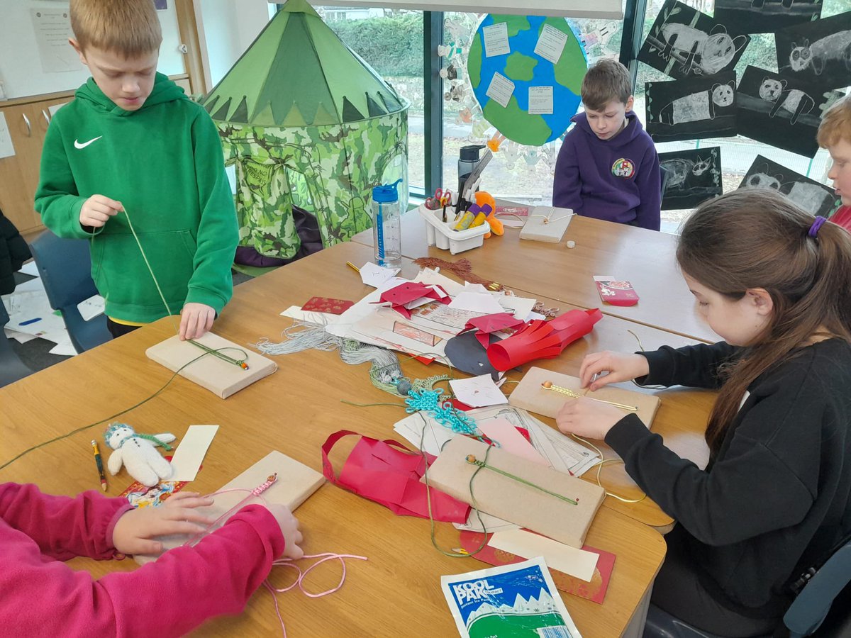 KinrossPrimaryS's tweet photo. P5a used problem solving skills to learn about, and create, their own chinese knots. #achievement @CISSStrathclyde https://t.co/IHSeVhDyrC
