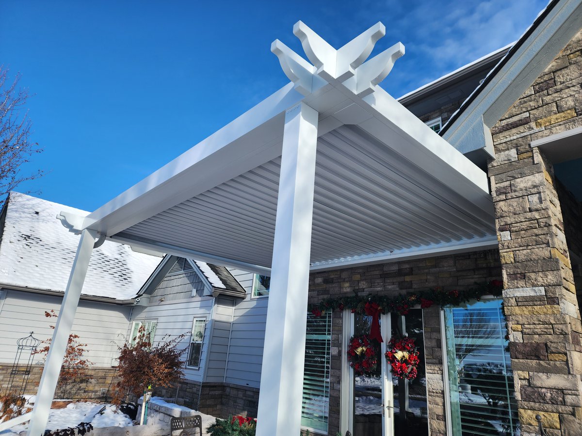 SuperiorPatio's tweet photo. Beautiful StruXure Pergola X in the great state of Idaho #superiorpatiocovers #StruxurePergolaX #idahopergola #idahopatiocovers #PergolaX #IdahoShadeExpert https://t.co/lFFiR32RSm