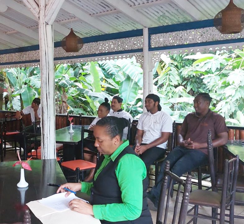 fonddoux's tweet photo. Quick snap from our Green Globe Certification staff training session! We take great pride in our green initiatives and being mindful stewards of our island’s beauty. Learn more about our eco initiatives at https://t.co/mMZ7ccktIR https://t.co/4sneBeNrtK