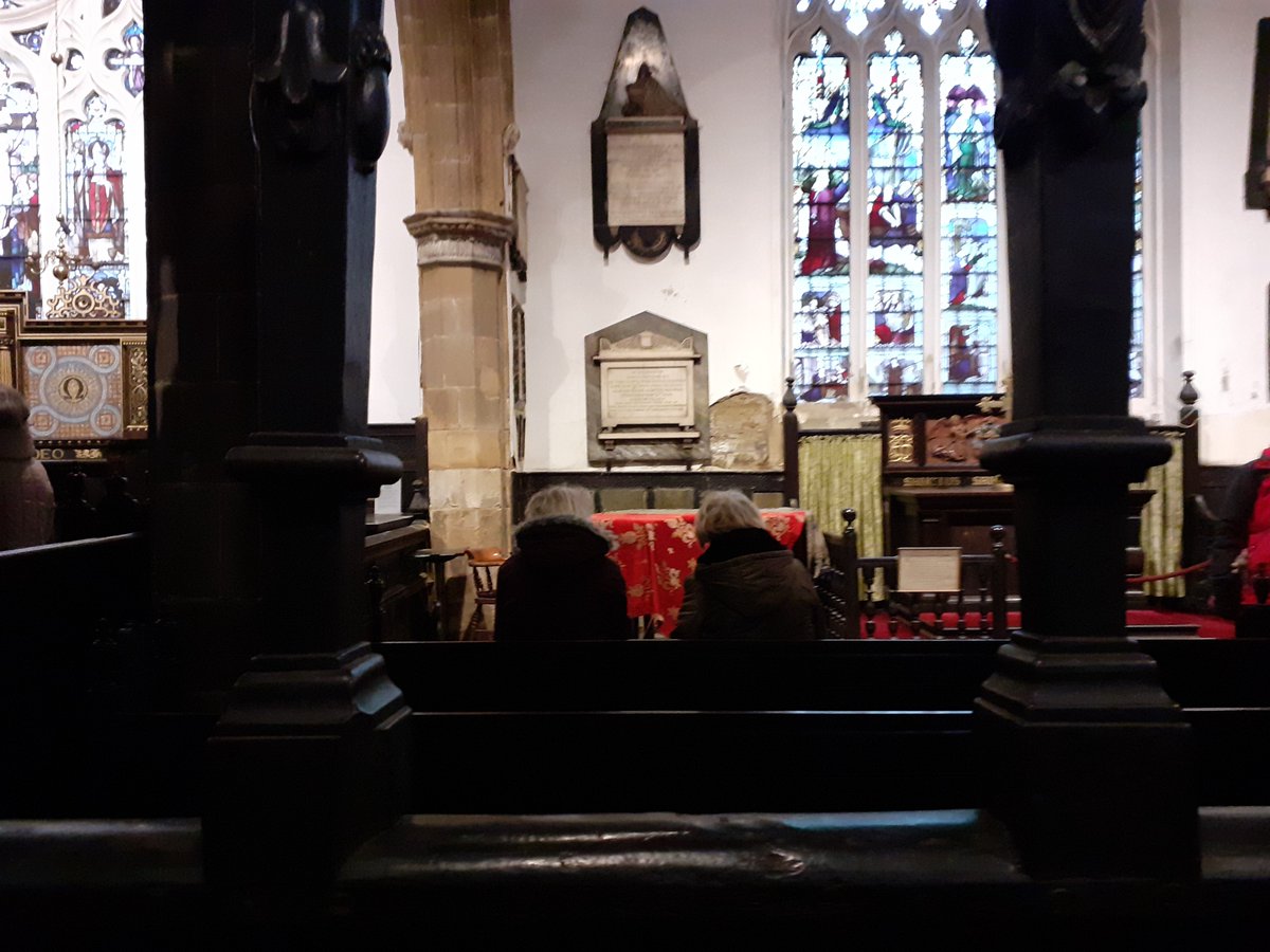 TCVGreenGymLds's tweet photo. The Pudsey Wellbeing Charity walking group walked around the historic area around St Johns Church in Leeds city centre. We were lucky enough to be let inside for a look around. #leedshistory #walkinguk #leedswalks #JoinInFeelGood @TCVtweets https://t.co/2lx4Uj49KL