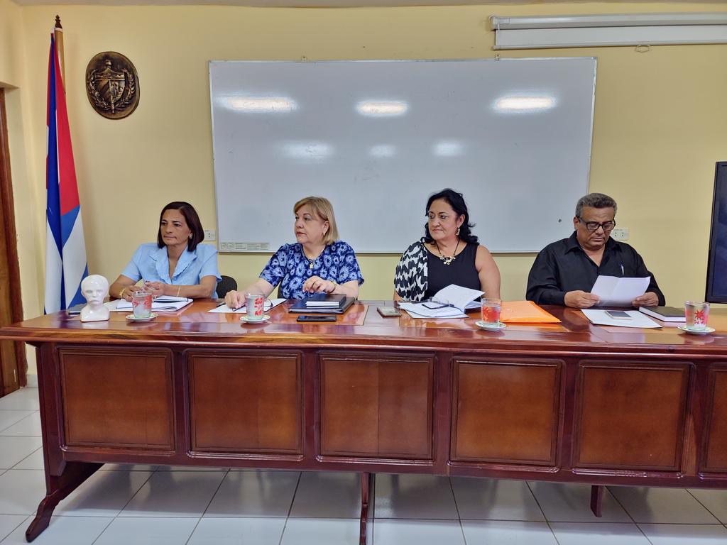 Bufetes Colectivos Granma tweet media