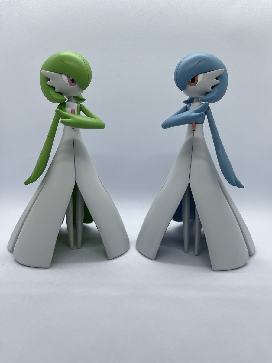 DmZfg's tweet photo. 色違いサーナイト完成
この並びが見たかった
#プラモデル 
#ポケモン https://t.co/5EOvxgPVed