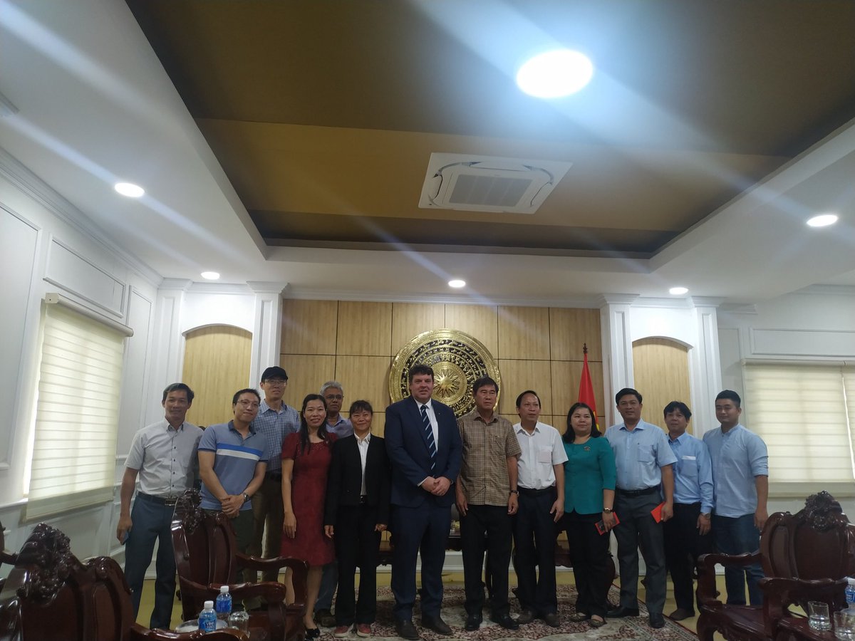 jononewby's tweet image. 🇻🇳 #TayNinh #Provincial #Peoples #Committee. 🇻🇳 Excited to hear the leadership committed to #longterm #strategic #research to maintain #productivity &amp;amp; add value to #cassava production and processing in the Province. @CGIAR @BiovIntCIAT_eng