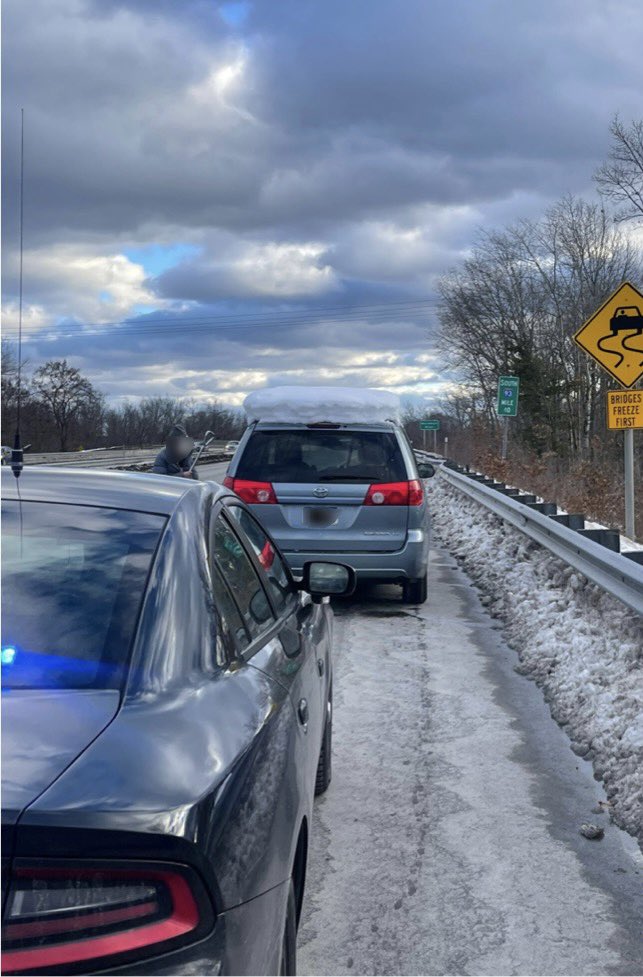 #Troopers continue to remind motorists to clear ALL snow and ice from their vehicle prior to driving.  This needs to be done before you leave your driveway; it’s the law! 

Failure to comply with this is punishable under NH RSA 265:79-b. 🚔

#jessicaslaw #clearthesnowbeforeyougo