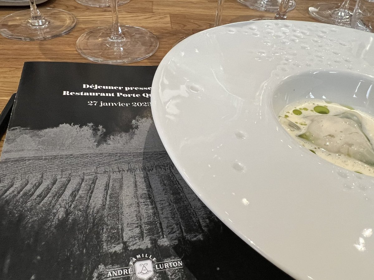 New restaurant from the sommelier at Logis de Cadène in St Emilion, now in sweet side street of Bdx, Porte Quinze, definitely worth trying.🍷