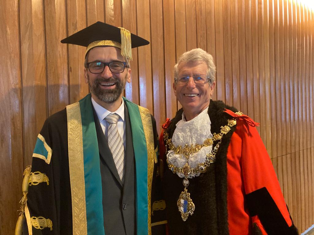 WandsworthMayor's tweet photo. Enjoyed Roehampton University graduation ceremony with students, families and staff at Royal Festival Hall. Hopes for the future with these inspiring young graduates!
@RoehamptonUni
@RoehamptonSU
#RoeGraduation https://t.co/DUan2vpLeC
