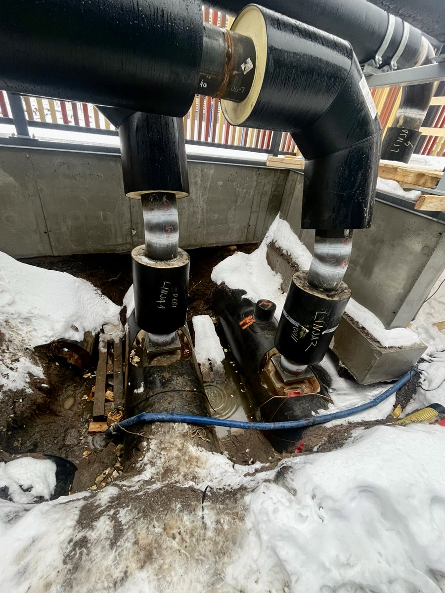 Here you can see the Tonisco Valves in use! Last week the Tonisco Service team connected two new DN250 lines to a district heating network. 🤩

#tonisco #hottapping #paineellinenporaus #toniscofamily