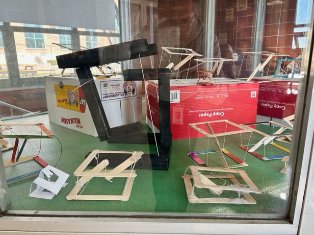Cooper6Sms's tweet photo. As an optional enrichment activity, Cooper 6 students were tasked with building Tensegrity Sculptures. These perplexing products utilize tension and compression forces to create balanced works of S.T.E.A.M. On display now outside of the Cooper house office. #scarsdalemspride https://t.co/bWHs8cWNFa