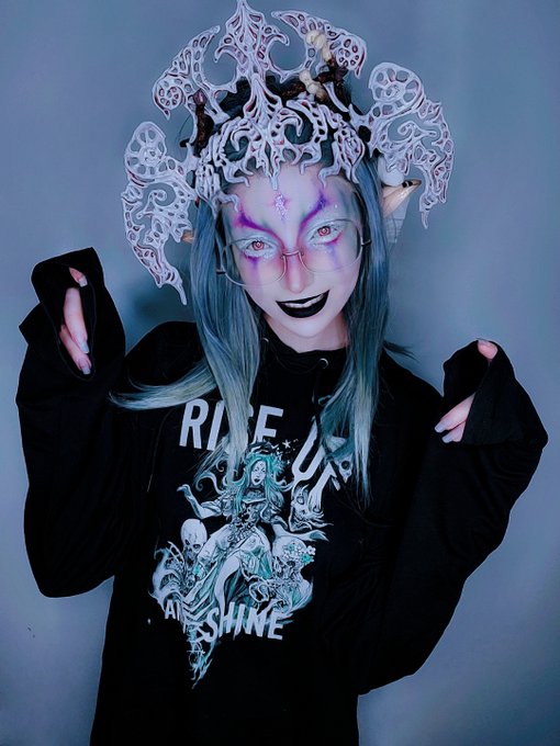 Just like the corpses u left buried out back, IM BAK BITCH!  Did u miss ur softbean necromancer?  RUST<a href="/tag/dnd"class="tags"><span>#dnd</span></a><a href="/tag/scarredlands"class="tags"><span>#scarredlands</span></a><a href="/tag/dndbegone"class="tags"><span>#dndbegone</span></a>