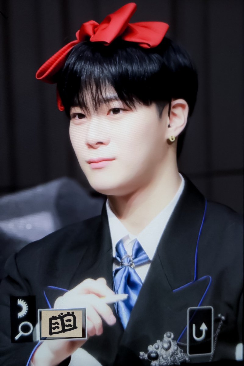 Binstory_0126's tweet photo. 230127 에버라인 

이쁜 공주님🎀💖

#문빈 #아스트로 #ASTRO #MOONBIN https://t.co/Ytri4dJgtZ