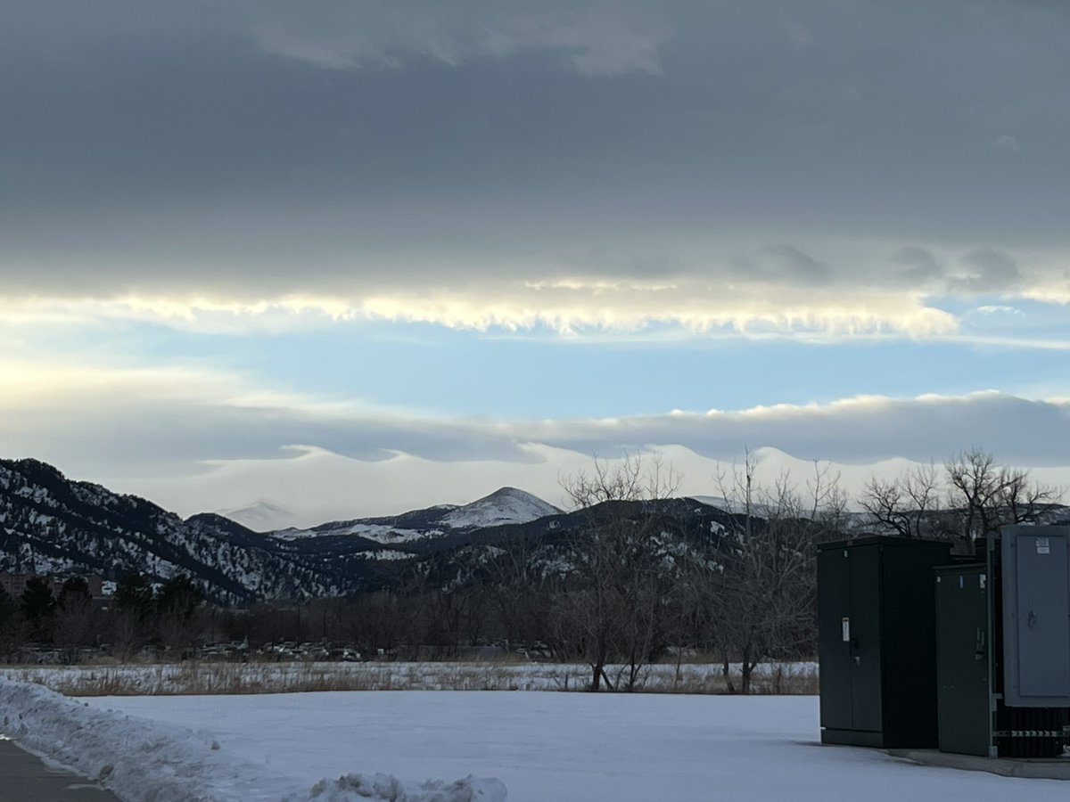 Some awesome Kelvin–Helmholtz clouds seen from Boulder last night! #COwx