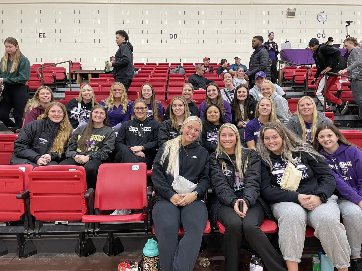 McKendreeSB's tweet photo. We had a blast cheering on @McKendreeWBB last night! Congrats on the big win, go Bearcats!! 💜#ClawsUp https://t.co/36pyFCV0TL