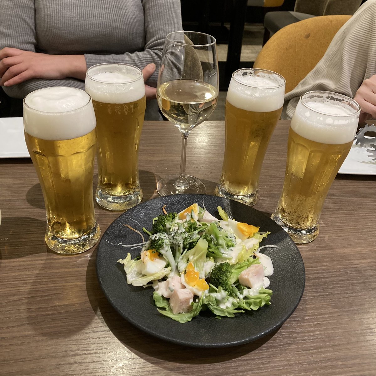 あー今日も良き1日でした✨
036ちゃんのマネっ子してみた☺️

リーマン時代の同僚と昼飲みランチ楽しかった