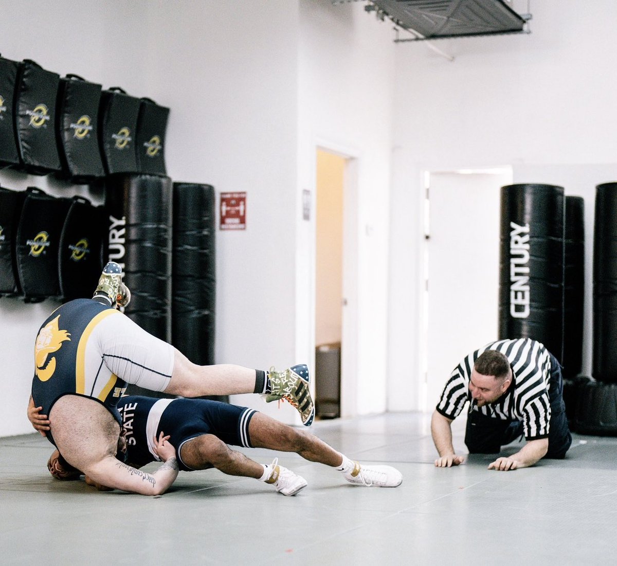 Jerrythekid21's tweet photo. Throwback to when RBY stepped onto the mat with the best in the world. https://t.co/GYWUfWIz7h