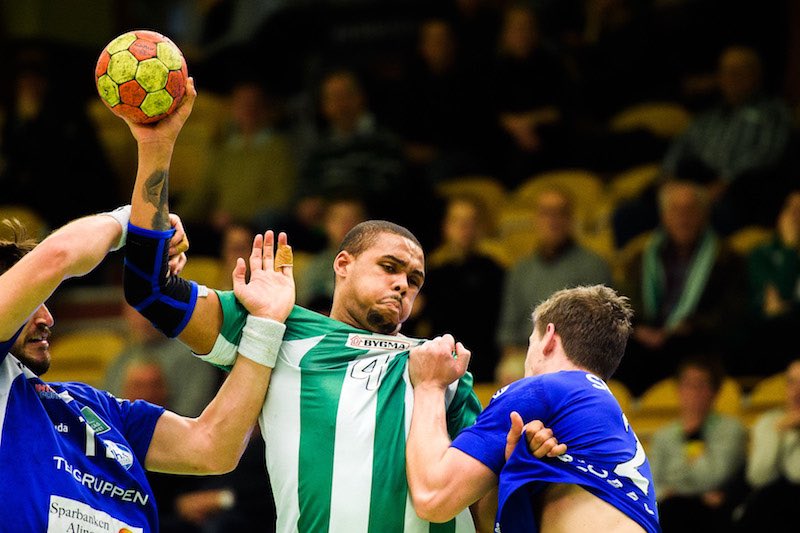 Skurusonen och Hammarbys förra framtidsnamn Adam Norman gör debut i helgen i Skogås tröjan mot skånelas evigt unga SIF. Skogås växlar upp för att utmana Uppsala och Tyrold om toppen. Vamus.