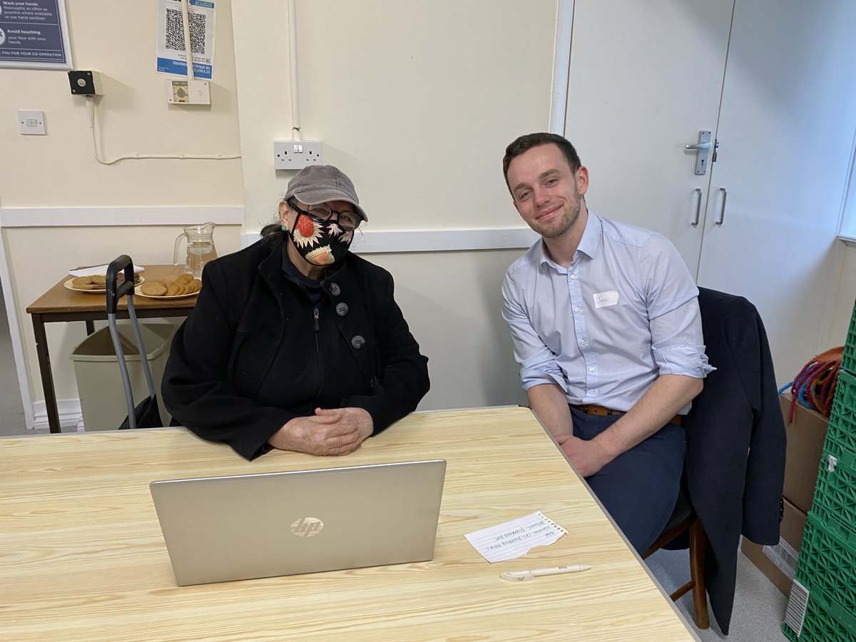 inpaddington's tweet image. Wrapping up a week of tackling #DigitalExclusion in #Paddington following a successful drop in session supporting residents of Hallfield Estate. Thank you @LancGateLabour councillors @ormsby_ellie and @RyanJudeGreen and our fantastic @VodafoneUK volunteers for sharing expertise.