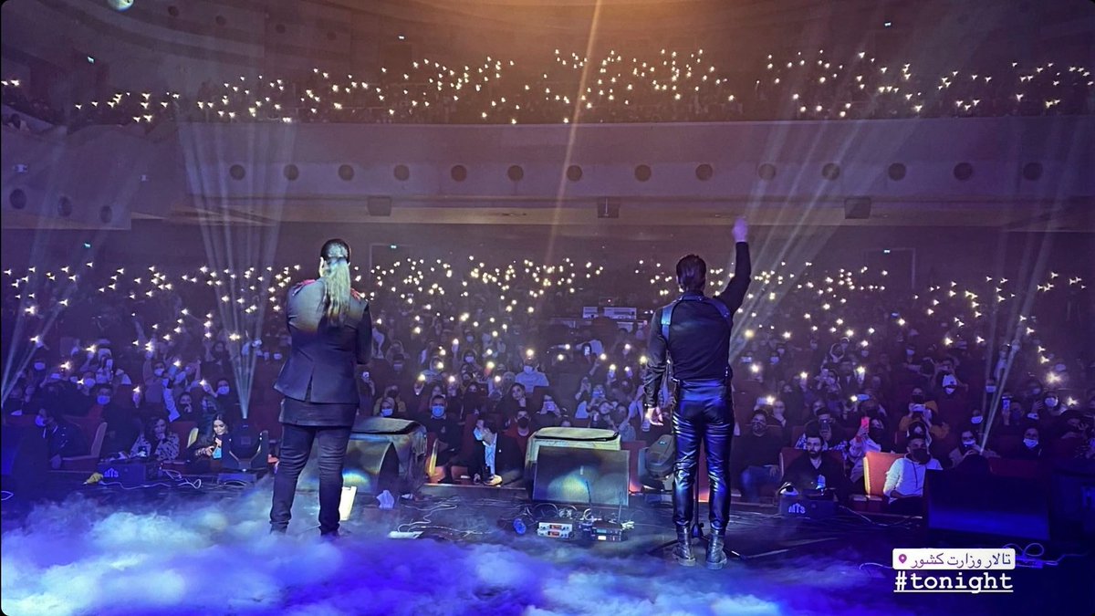 TaranehA7's tweet photo. این لحظه‌ها رو براشون جهنم نکنید
این لحظه‌ها بهشتشون بود...
#نه_به_کنسرت_اجباری https://t.co/D0p4ITNIeG