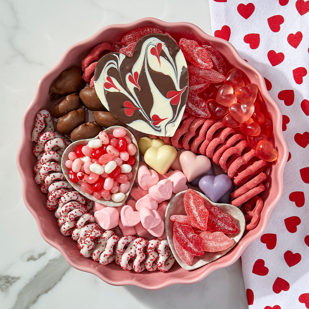 Von_Maur's tweet photo. Better than a bouquet! We have a lovely assortment of confectionary goodies for you & your sweetheart! ππ«
Click here to shop for the best V-Day Treats https://t.co/p0Pf2CfiDt
#VonMaur #ShoppingPerfected #ValentinesDay #ValentinesDayCandy #VDayCandy #SugarFina #FannieMae https://t.co/Y63dJ9CIxz