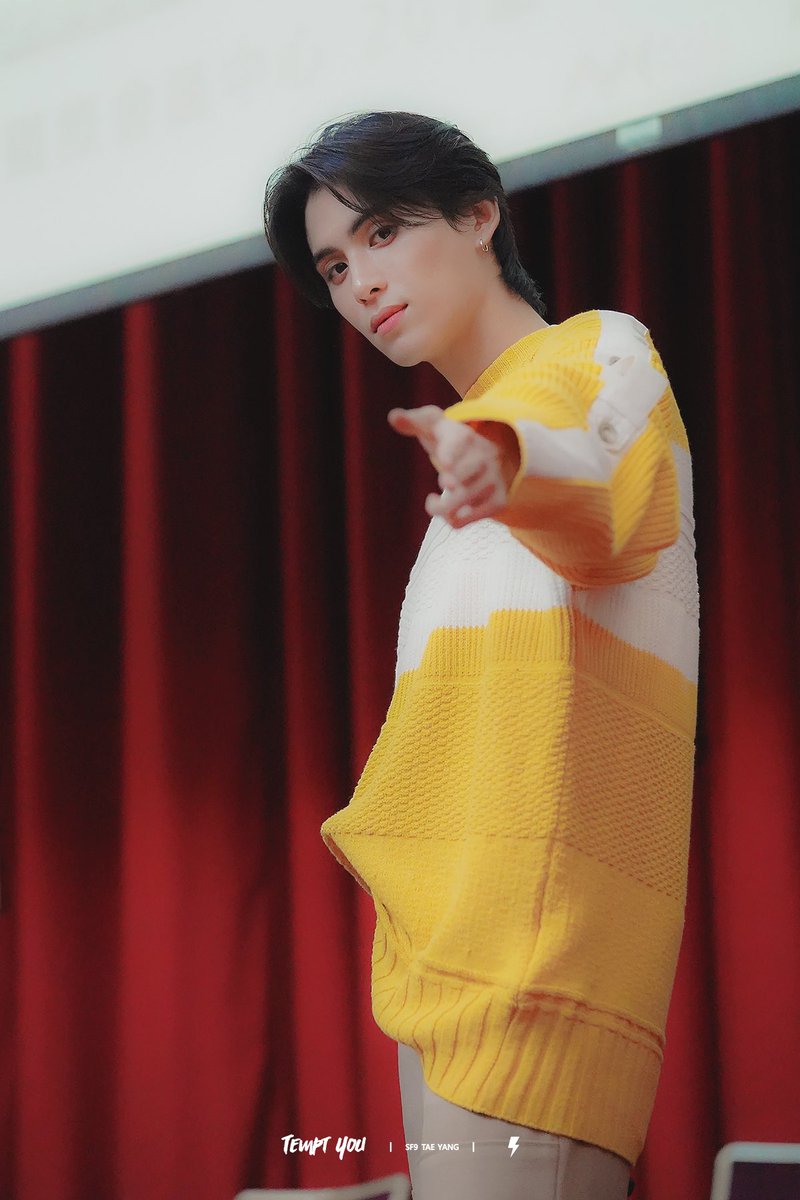 TemptYou0228's tweet photo. 230126 대만 팬싸 🔫

@SF9official #SF9  #유태양
#YOOTAEYANG #テヤン
#사랑은역시너뿐이죠💕 https://t.co/xFocydCKkn
