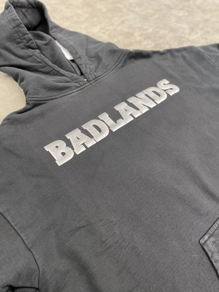 Suitefa1's tweet photo. Badlands x Suite FA!  Some sampling we're doing with our friends from Badlands Clothing using silver puff vinyl to give them that raised effect!

#puffvinyl #badlands #printing https://t.co/aMrLUkPKEj