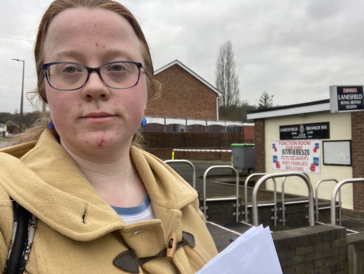 Sian_Arkay's tweet image. Out campaigning again in our local community. Good to chat with residents and pick up some local issues. 
Fibromyalgia and politics aren’t natural bedfellows but we do what we can! Off to collapse now. 😄💙#teamSpringvale #togetherstronger #Lanesfield #Walking2Win @Walking2Win