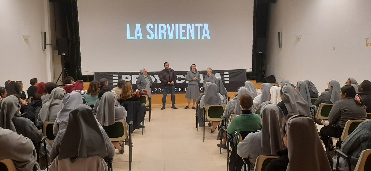 planetarioSN's tweet photo. El pasado martes, asistimos al preextreno de la película "La sirvienta", que narra la vida de Vicenta María López Vicuña, fundadora de las Religiosas de María Inmaculada". El trailer de la película se puede ver en el enlace  https://t.co/Ce0H5UjPpK https://t.co/pfQh87CsYd
