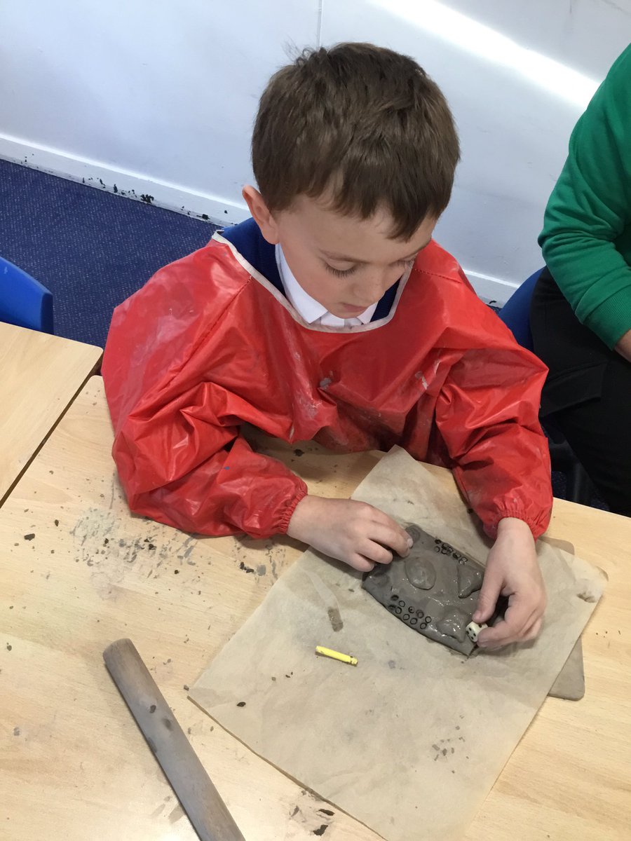 Y4RedgateCP's tweet image. This afternoon we made clay tiles. We experimented with mark making techniques #rcpart #rcpwelearn