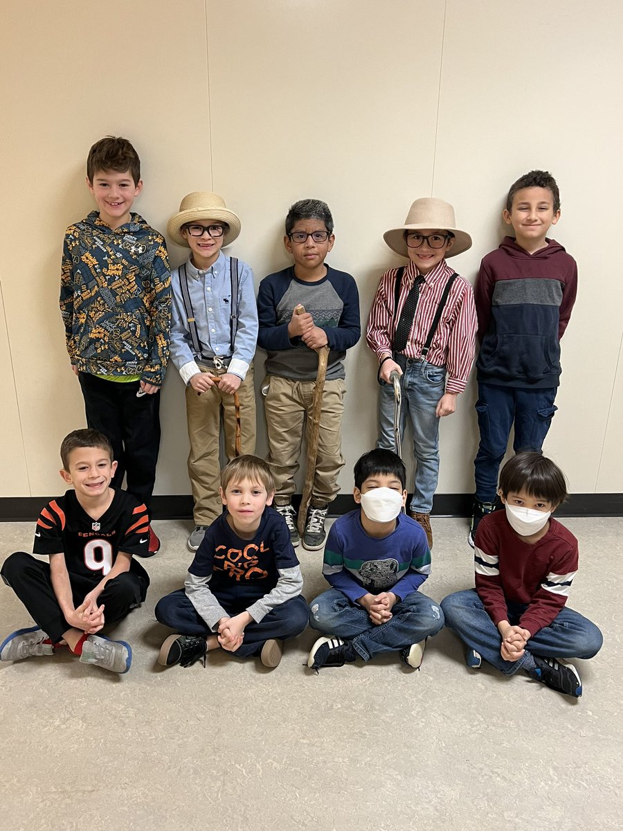 100 Days smarter and looking much older! 👵🐊
#granbygators
#itsworthit 
#iloveworthingtonschools