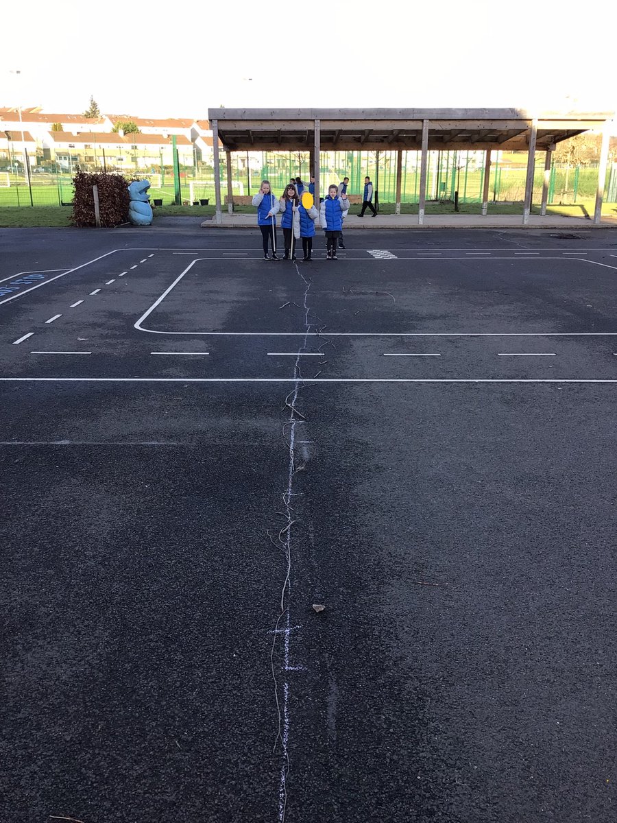 Blairdardiepri's tweet photo. P3/2 measured the length of basking sharks using standard and non-standard units of measurement. How ever we measured them we were amazed at the length of these fascinating animals! #Connectingthelearning #Outdoorlearning https://t.co/zkxj1AD2W9