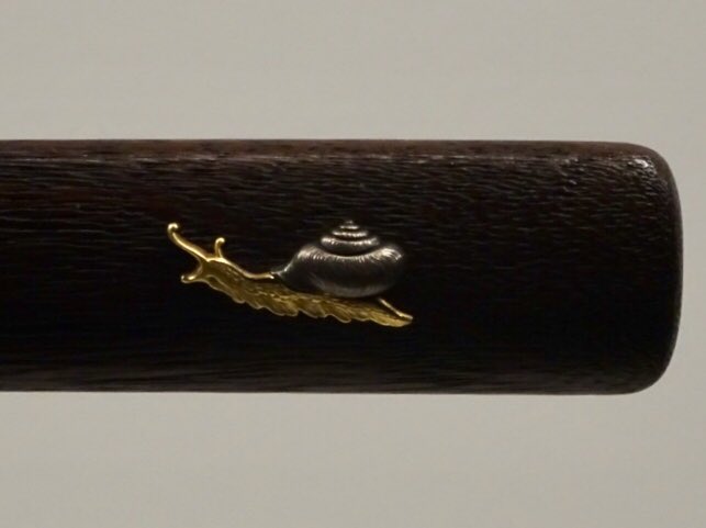 becky_cmd's tweet photo. Such craftsmanship and detail; tiny metal snail embellishment on a dagger sheath in the excellent Japan: Courts and Culture exhibition in the #QueensGallery @RCT https://t.co/hPJVHY7kCd