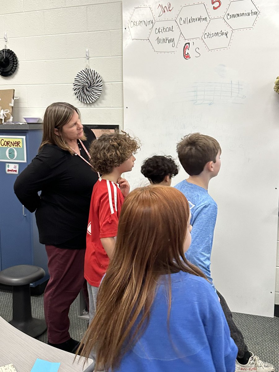 Connect 4… and 5 C’s… figurative language fun!! Part 1! @IHElementary @IHES_STEM