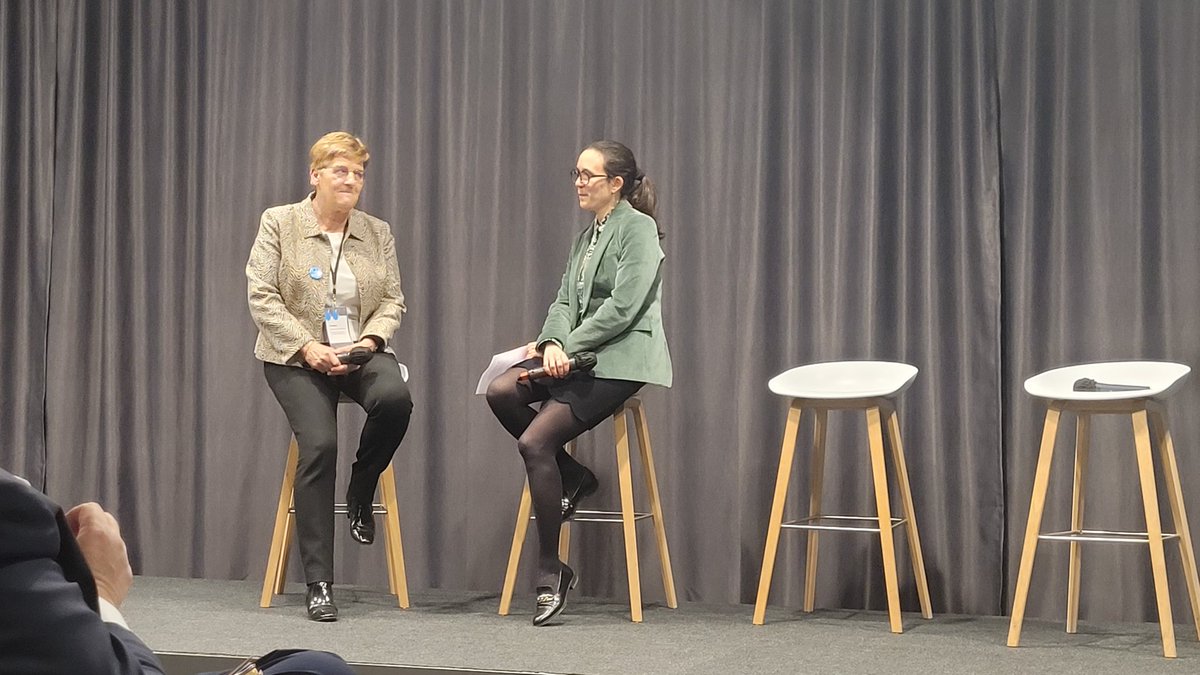 Entreprises & Cités (@e_cites) on Twitter photo "L'entreprise n'est pas là pour régler les problèmes #sociaux des individus. Son rôle est de créer de la valeur, de l'#emploi. Il faut fluidifier les process" Marie-Hélene Foubet <a href="/reseaualliances/">Réseau Alliances</a> <a href="/MEDEFLM/">Medef Lille Métropole</a> <a href="/JPLetartre/">Jean-Pierre Letartre</a> "L'entreprise n'est pas là pour régler les problèmes #sociaux des individus. Son rôle est de créer de la valeur, de l'#emploi. Il faut fluidifier les process" Marie-Hélene Foubet <a href="/reseaualliances/">Réseau Alliances</a> <a href="/MEDEFLM/">Medef Lille Métropole</a> <a href="/JPLetartre/">Jean-Pierre Letartre</a>