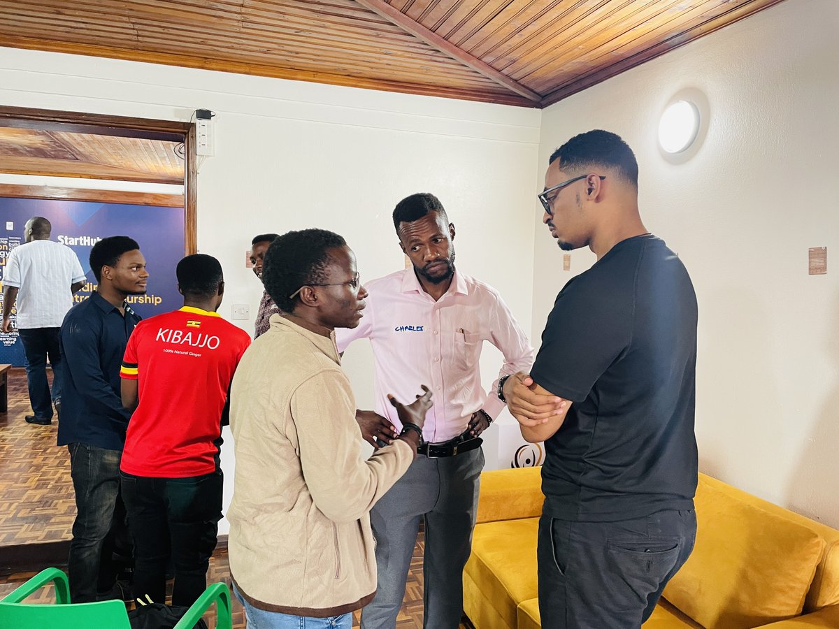 StartHubAfrica's tweet photo. Privileged to host the @FoundersLounge_ event! Join us as we hear from Minashahid, Co-founder of @NumidaTech, Matteo Rizzi, a seasoned expert in Financial Services with 20+ years of experience, and Gerald Otim, Founder of @Ensibuuko. 

📹Join us online: https://t.co/wCg0NNdSDO https://t.co/tUCKpoaOje