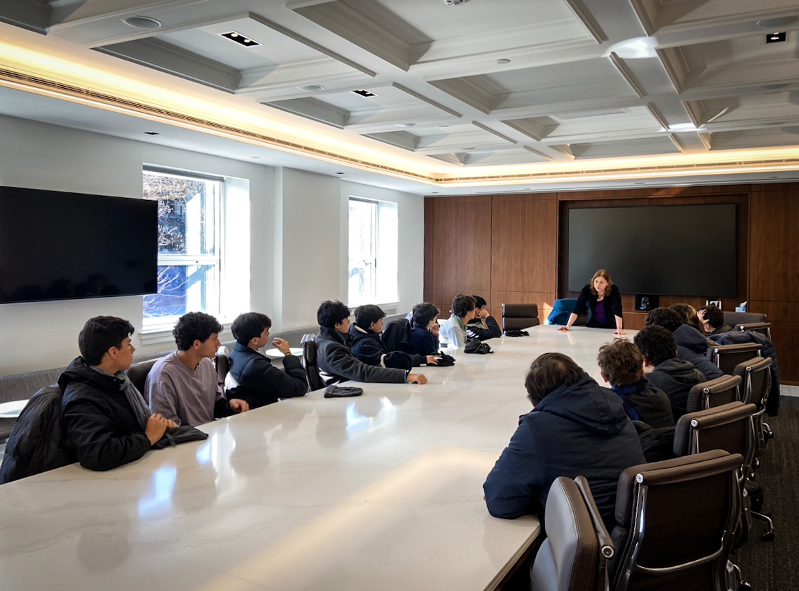 LauderInstitute's tweet photo. This week, 14 high school students from @ICCARACAS in #Venezuela met with @SudevSheth &amp; other Lauder faculty to prepare for the @ILMUNC - a United Nations simulation where students meet to debate topics in international affairs. Special thanks to @OscarLeandro for organizing. https://t.co/Qzut9DNI5L