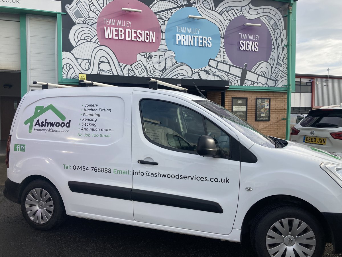 TeamValleyGroup's tweet photo. Our printed and cut vehicle graphics are the perfect way to grow your business’s reach and distinguish your brand.

We can pimp your ride with company logos, slogans and contact information!

To find out more, get in touch with our @teamvalleyprint today.  👇

  📞 0191 491 1525 https://t.co/1FJFeeBY9M
