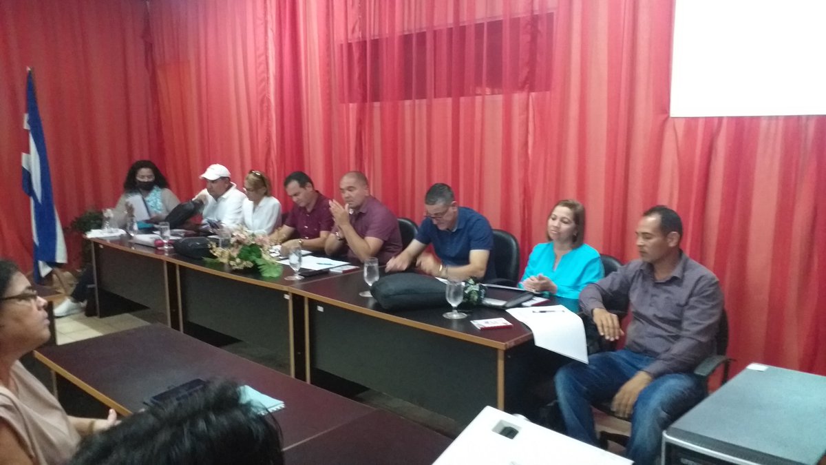 PescaEPIVILA's tweet photo. Celebrandose en este momento la Asamblea de Representantes de #EPIVILA donde se debaten los resultados porductivos obtenidos en el año 2022 y se trazan nuevas metas para el año en curso. #latiravileño #MartiVive #CiegodeAvila @AlexisBenavent @UlisesGuilarte https://t.co/XGXKhUX0Yv